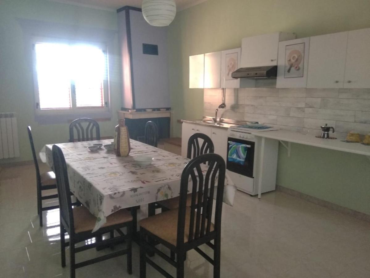 Bed and Breakfast Nerium House Relax Amorosi Esterno foto